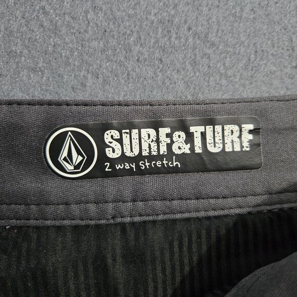 Volcom Men 38 Surf & Turf Gray 2 Way Stretch Flat Front Shorts - Picture 8 of 13